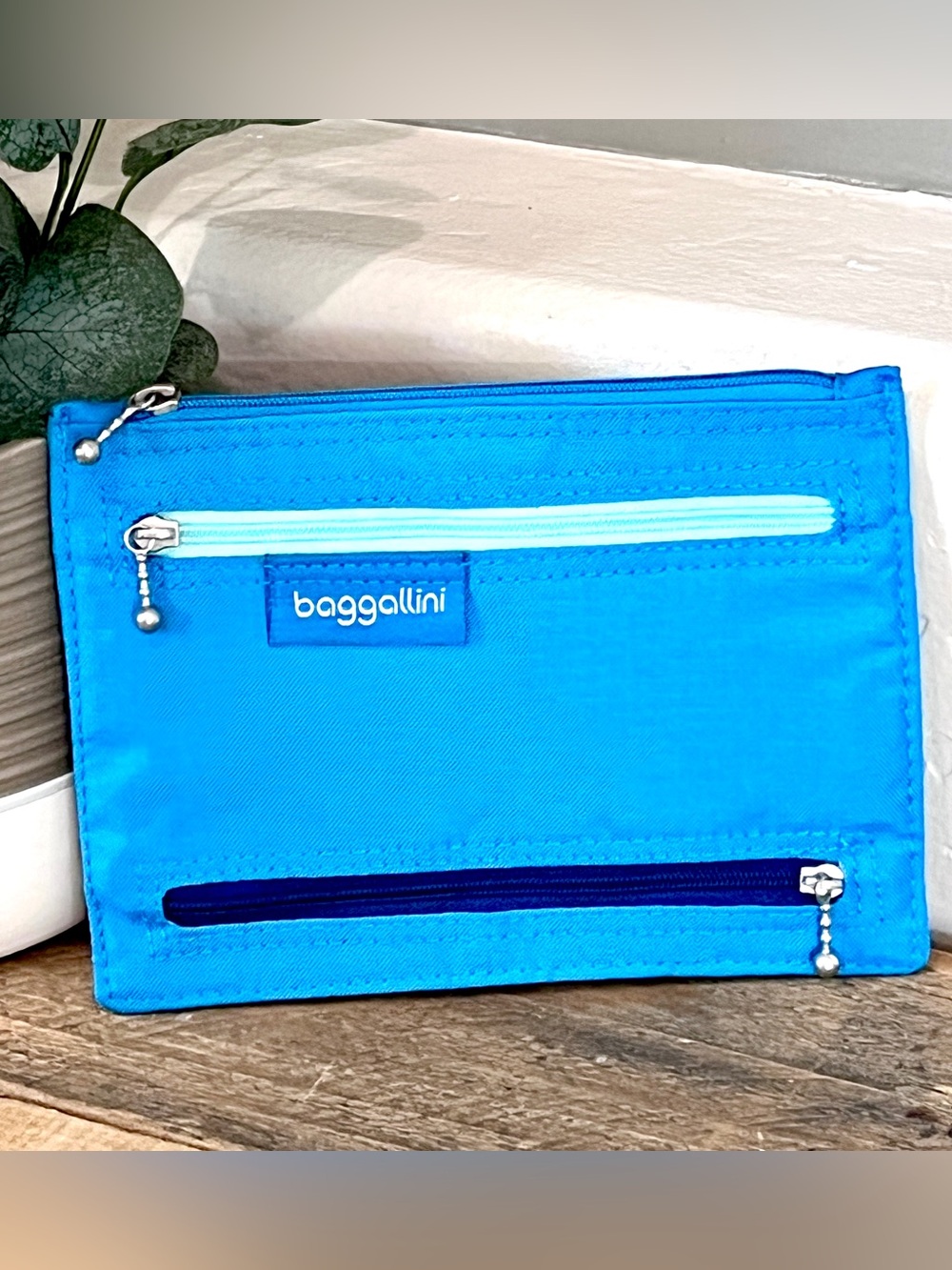 Baggallini Blue Nylon Zipper Pouch Cosmetic Travel Makeup Bag RFID Protection